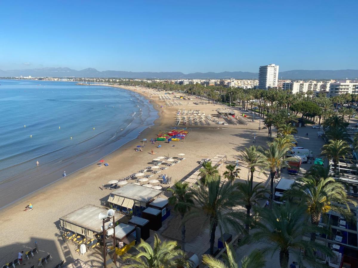Appartement Spacieux, Front De Mer, Vue Splendide 萨洛 外观 照片
